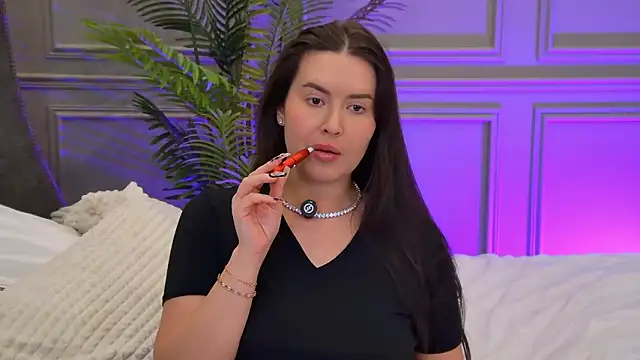 TrishaWinslet webcam