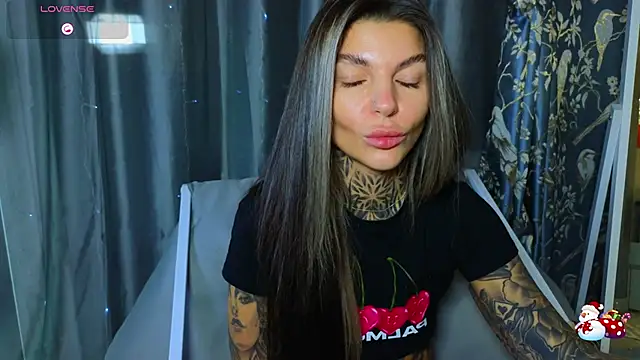 tattooedBabyy webcam