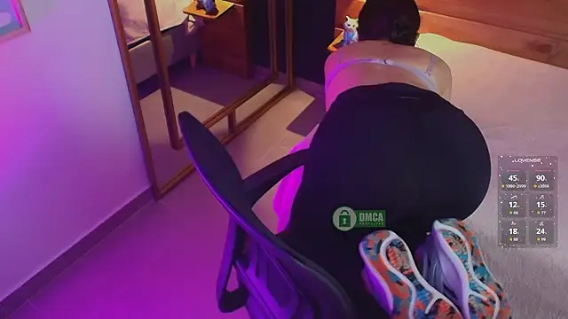 milena_kiitty webcam