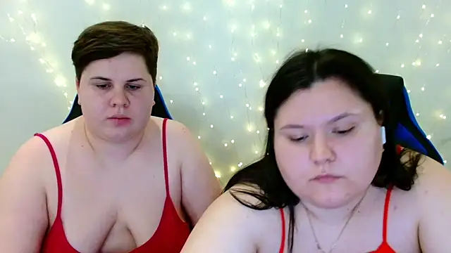 BeckyAndHellen webcam
