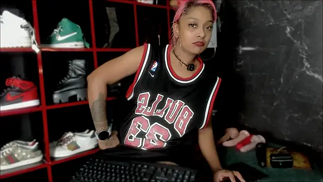 Indianbrownie webcam