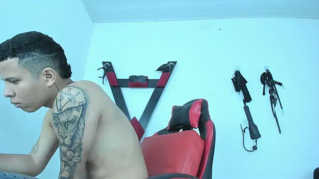 Steven19_LatinBoy webcam