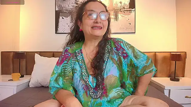 AlessandraLeroy webcam