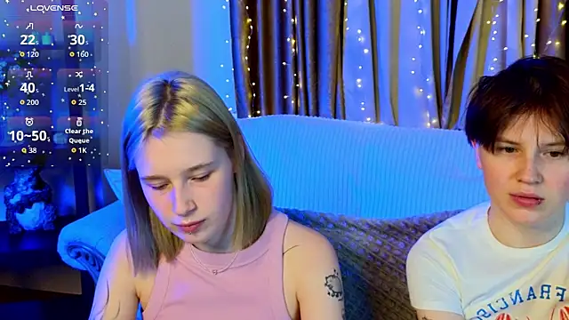 Girls_Fingers webcam