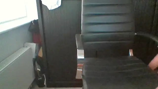 tayatom8823 (M young) - Surprise… 💦💦