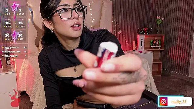 maiily_tay - MAIILY_TAY's free webcam - UK Sex Cams