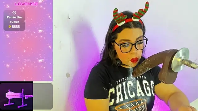 Alanna-sloppy webcam