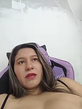 Zoe_Nasty webcam
