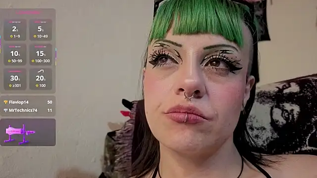 freyaa_sorcerees webcam