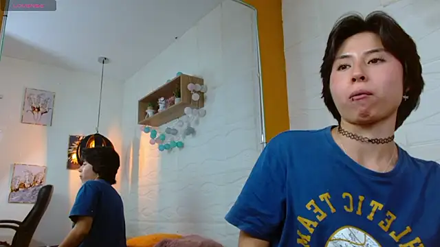 annie_sleeper webcam