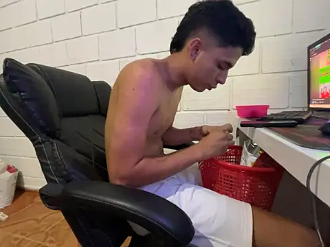 Max_TheHorseDick webcam