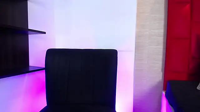 Luna_Lov_Titan webcam