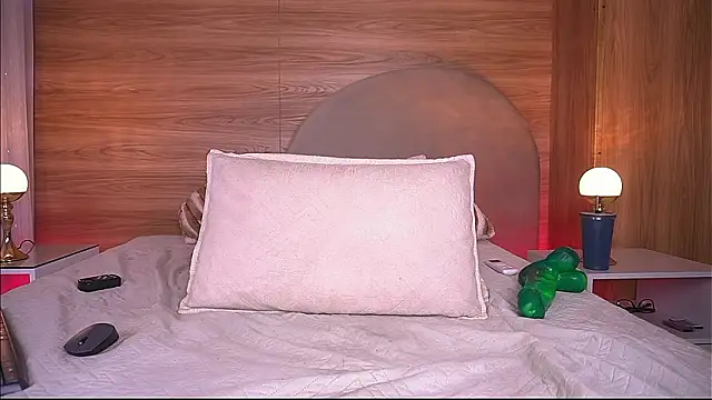 alexaa_walker webcam