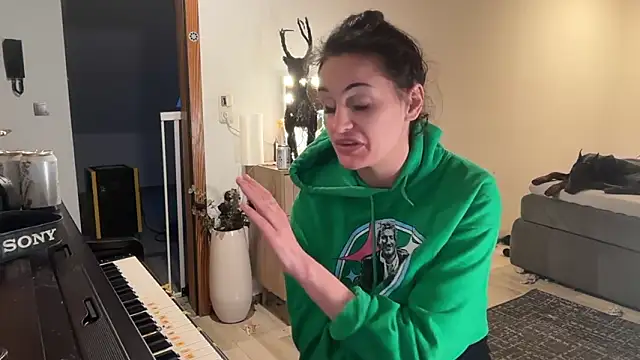 ClaireDeLunee webcam