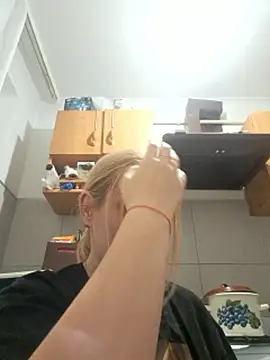 Webcam Model (Malichkaanna30)  is live.Free join now!