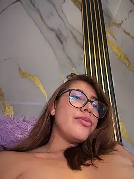 sara_calderon webcam