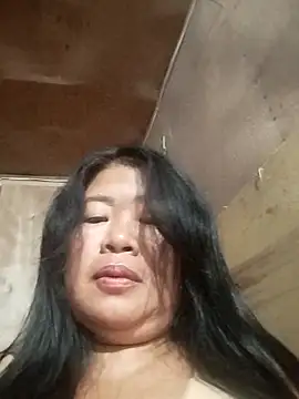 Webcam Model (Lovelywoman43) is live