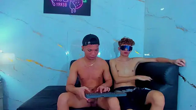 Room_boys_hot webcam