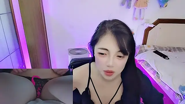 Song_99 webcam