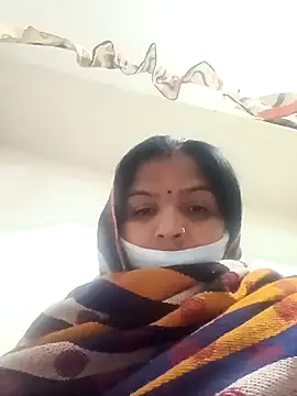 Webcam Model (Sapnahot34) is live