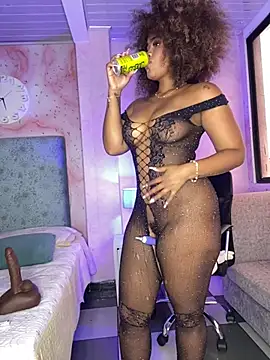 riri_brunnete webcam