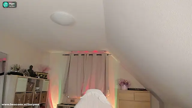 ilucyme Live Webcam on Stripchat