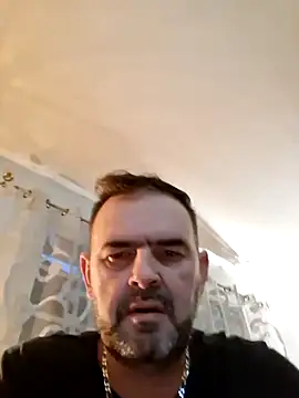 pachapeter (Ask my age) - Des filles en live sur snap