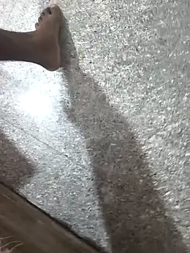 Webcam Model (Priyankacam)  is live.Free join now!