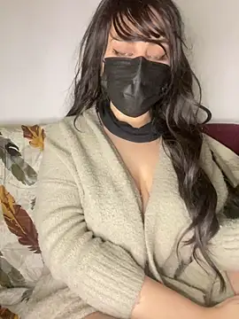 Webcam Model (Laraa8)  is live.Free join now!