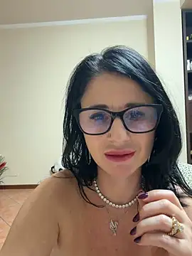 Eva_Pearl