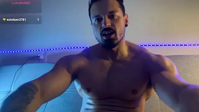 lucasfit24 (M young) - jerk juicy cock and show ass