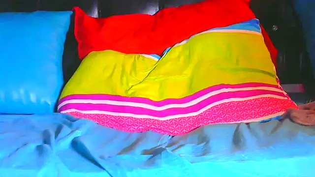 queenofthenightx (F milf) - help me reach my target