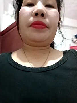 Reema_143 Live Webcam on Stripchat