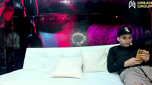 AmazingPartys webcam