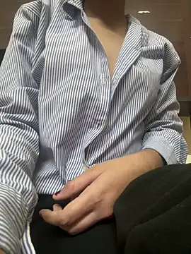 Webcam Model (Modelbigbobs)  is live.Free join now!