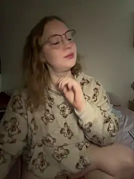 emmierae - EmmieRae's free webcam - UK Sex Cams