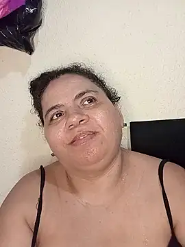 ravena2290 - Ravena2290's free webcam - UK Sex Cams