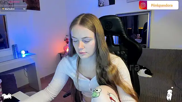 piinkpandora - Piinkpandora's free webcam - UK Sex Cams