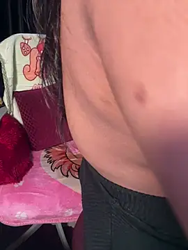 Webcam Model (Lucky_Flora)  is live.Free join now!