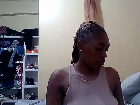 Zara_Twilight webcam