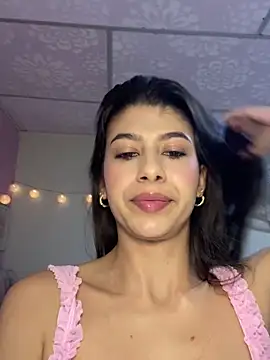 Webcam Model (Lenapink19)  is live.Free join now!