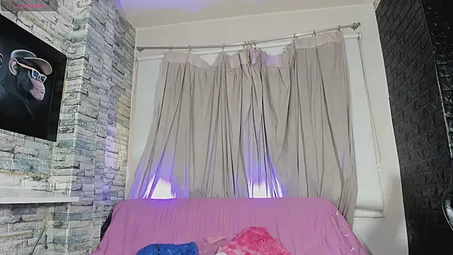 kitty_queen10 (T young) - please Kitty put in ur machine in the as