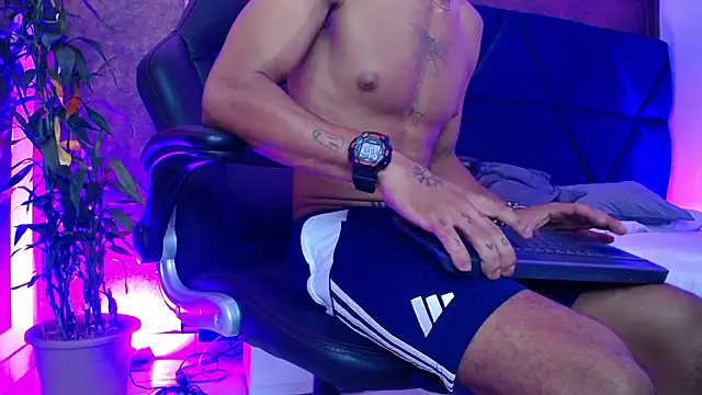 KendrickAndAlex webcam