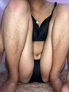 Webcam Model (paribaby09)  is live.Free join now!