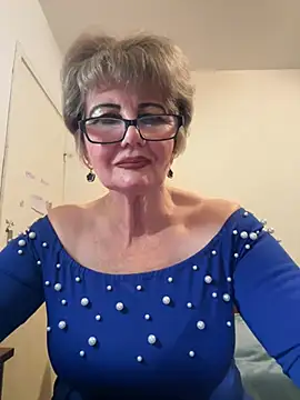 Webcam Model (BoloshkaBlonda)  is live.Free join now!