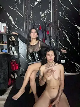 ariadnenorth_sophibraum - AriadneNorth_SophiBraum's free webcam