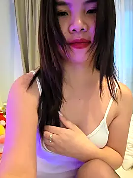 美女uac666在线直播