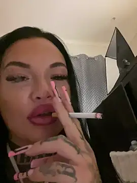 _melinacurves_ (F young) - Blowjob + Lt gets a big suprise