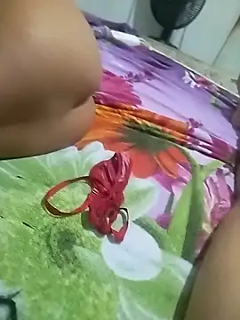 aliciaa- - Aliciaa-'s free webcam - UK Sex Cams