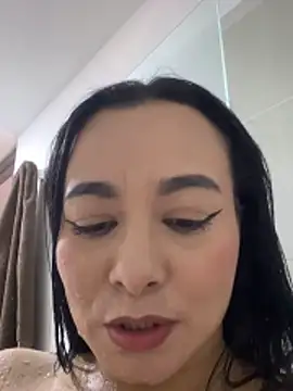 Webcam Model (sharon_leone26)  is live.Free join now!